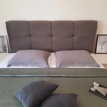 Home Apartment