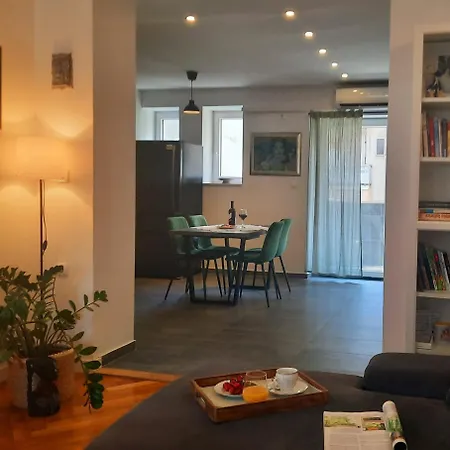 Apartment Home
