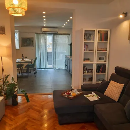 Home Apartment