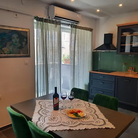 Home Apartment