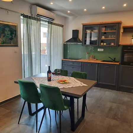 Apartman Home Split