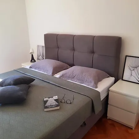 Apartman Home *